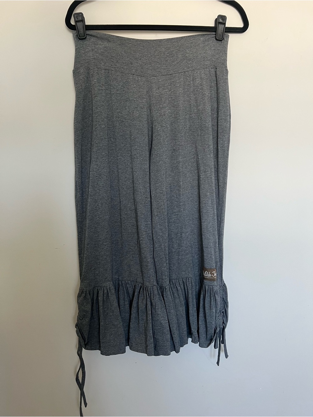 Matilda Jane Womens Heathered Gray Big Cinch Ruffle Pants Crop Boho NWOT Sz L